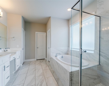13806 Llano Basin Court - Photo Thumbnail 28