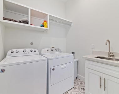 710 Delano Street - Photo Thumbnail 23