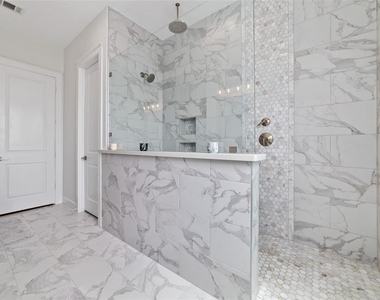 710 Delano Street - Photo Thumbnail 7