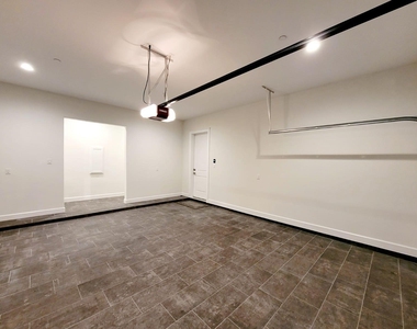710 Delano Street - Photo Thumbnail 27