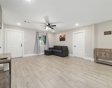 6720 Cathcart Drive - Photo Thumbnail 2