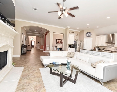 6308 Silver Thistle Lane - Photo Thumbnail 10