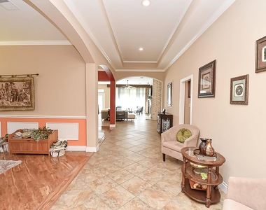 6308 Silver Thistle Lane - Photo Thumbnail 4