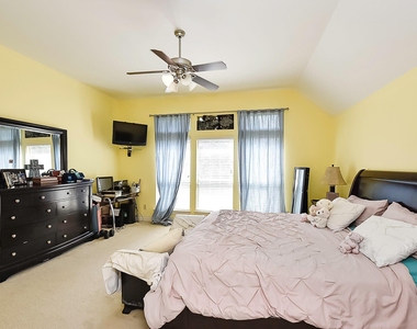6308 Silver Thistle Lane - Photo Thumbnail 17