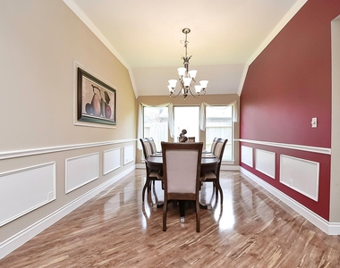 6308 Silver Thistle Lane - Photo Thumbnail 7
