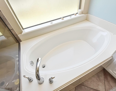 6308 Silver Thistle Lane - Photo Thumbnail 19