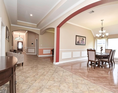 6308 Silver Thistle Lane - Photo Thumbnail 6
