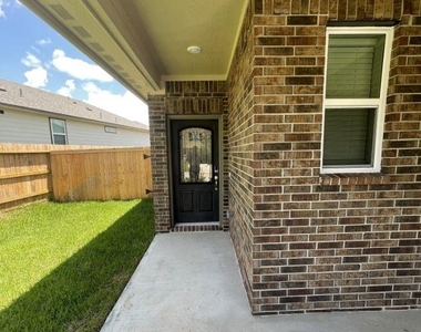 7052 Silverleaf Oak Street - Photo Thumbnail 1