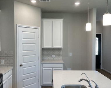 7052 Silverleaf Oak Street - Photo Thumbnail 5