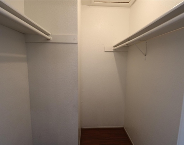 12659 Ashford Meadow Drive - Photo Thumbnail 9