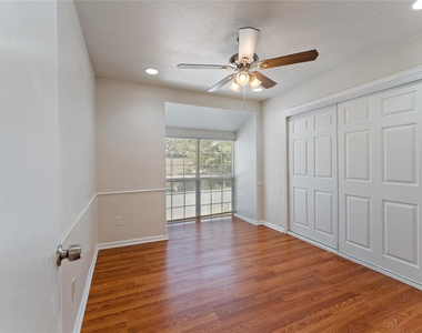 12633 Memorial Drive - Photo Thumbnail 17