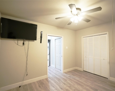 5630 Havenwood Creek Court - Photo Thumbnail 20