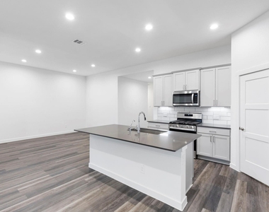 1589 Oakdale Crest Road - Photo Thumbnail 11