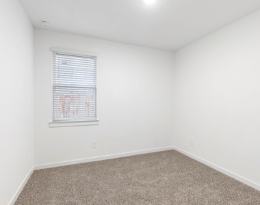 1589 Oakdale Crest Road - Photo Thumbnail 25