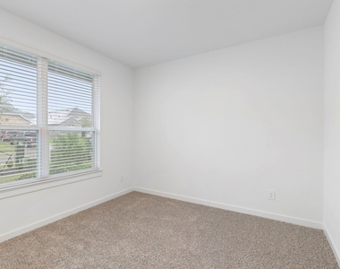 1589 Oakdale Crest Road - Photo Thumbnail 23