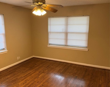 216 Schilling Street - Photo Thumbnail 4