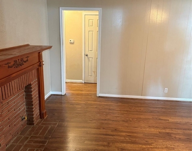 216 Schilling Street - Photo Thumbnail 3
