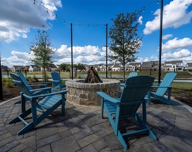 18302 Bayberry Heights Path - Photo Thumbnail 24
