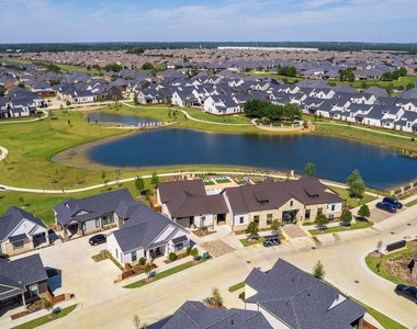 18302 Bayberry Heights Path - Photo Thumbnail 37