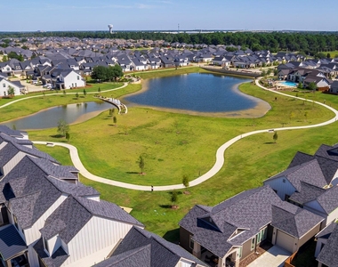 18302 Bayberry Heights Path - Photo Thumbnail 38