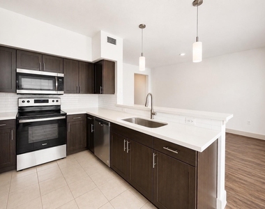 2222 Smith Street - Photo Thumbnail 3