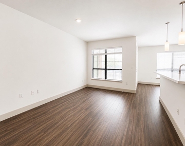 2222 Smith Street - Photo Thumbnail 1