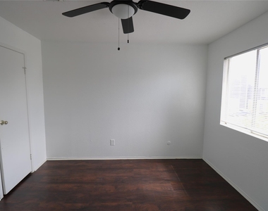 12659 Ashford Meadow Drive - Photo Thumbnail 18