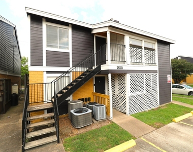 12659 Ashford Meadow Drive - Photo Thumbnail 1