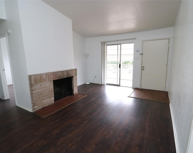 12659 Ashford Meadow Drive - Photo Thumbnail 8