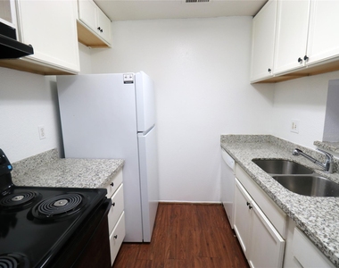 12659 Ashford Meadow Drive - Photo Thumbnail 6
