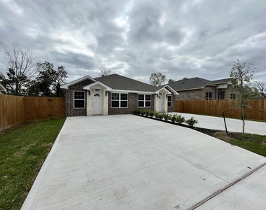 5706 Howell Street - Photo Thumbnail 27