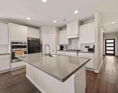 28419 Hazel Trail - Photo Thumbnail 14
