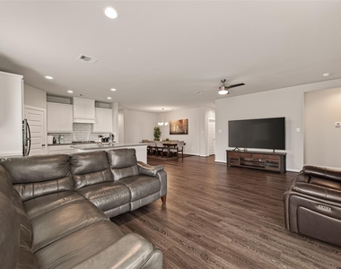 28419 Hazel Trail - Photo Thumbnail 12