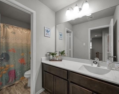 16451 Rosary Pea Place - Photo Thumbnail 26