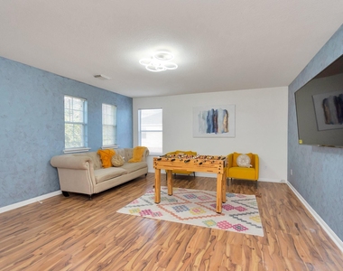 1247 Coppermeade Drive - Photo Thumbnail 29