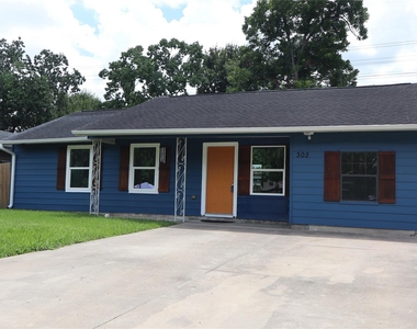 302 Delta Street - Photo Thumbnail 14