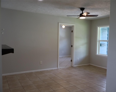 302 Delta Street - Photo Thumbnail 7
