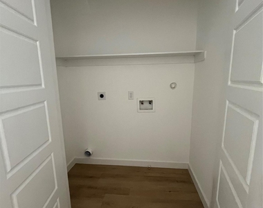 8605 Wileyvale Road - Photo Thumbnail 7
