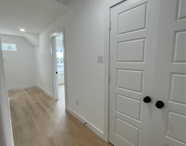 8605 Wileyvale Road - Photo Thumbnail 6