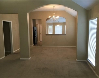 2411 Morgan Ridge Lane - Photo Thumbnail 4