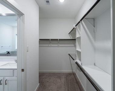 27006 Hidden Rock Court - Photo Thumbnail 32