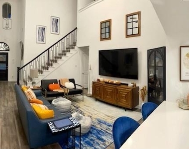 27006 Hidden Rock Court - Photo Thumbnail 14