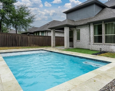 27006 Hidden Rock Court - Photo Thumbnail 9