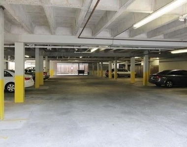 510 Lovett Boulevard - Photo Thumbnail 16