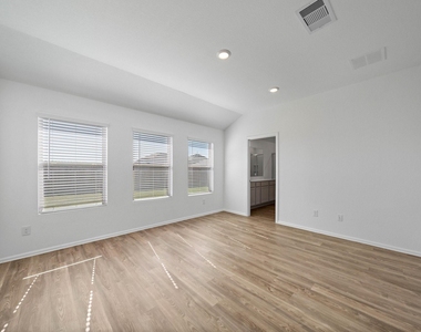 5010 Lavaridge Drive - Photo Thumbnail 15