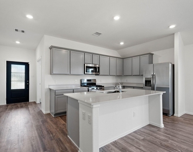 5010 Lavaridge Drive - Photo Thumbnail 4