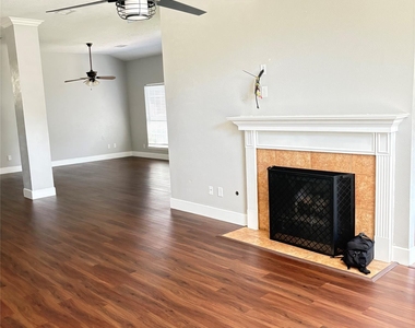 20315 Aspenwilde Drive - Photo Thumbnail 4