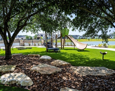 14934 Terra Grand Lane - Photo Thumbnail 32