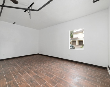3705 Mandell Street - Photo Thumbnail 13