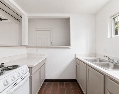 3705 Mandell Street - Photo Thumbnail 4